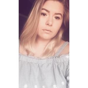 Meet your Posher, Michaela